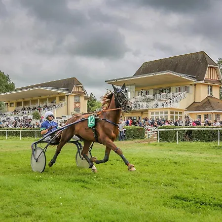 Ac Tourisme - Avec Piscine Et Tennis アパート Le Touquet