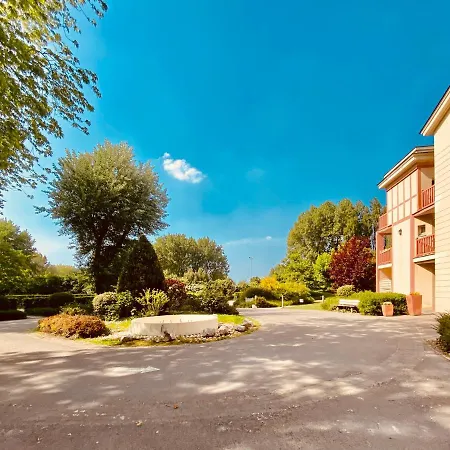 Ac Tourisme - Avec Piscine Et Tennis Appartamento