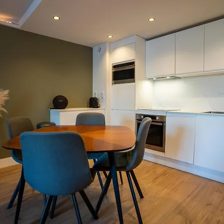 Ac Tourisme - Avec Piscine Et Tennis