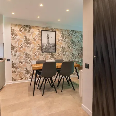 Ac Tourisme - Avec Piscine Et Tennis *