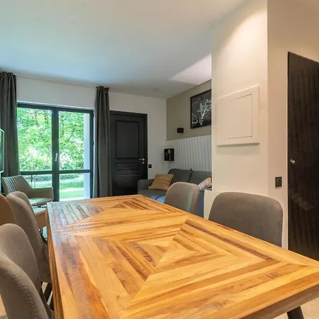 Ac Tourisme - Avec Piscine Et Tennis