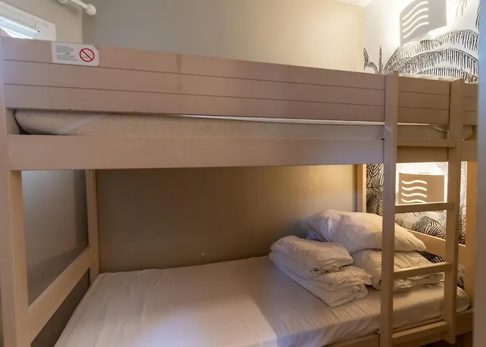 Ac Tourisme - Avec Piscine Et Tennis