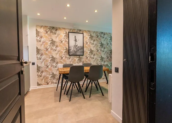 Ac Tourisme - Avec Piscine Et Tennis *