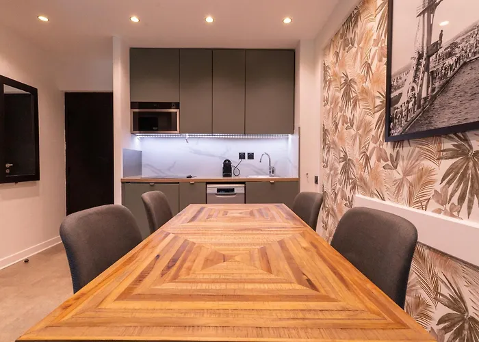 Ac Tourisme - Avec Piscine Et Tennis